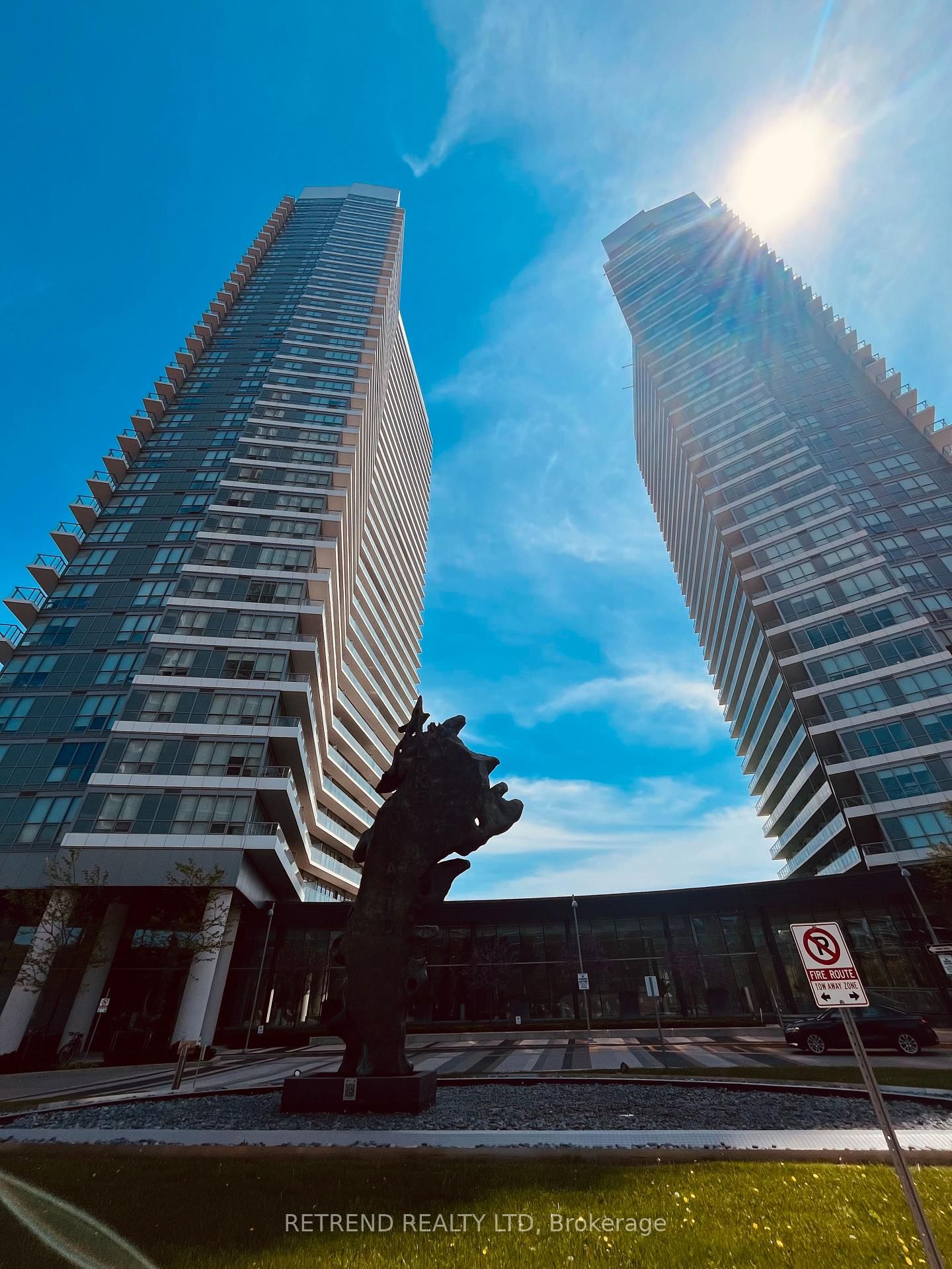 706-115 Mcmahon Drive, Toronto, ON