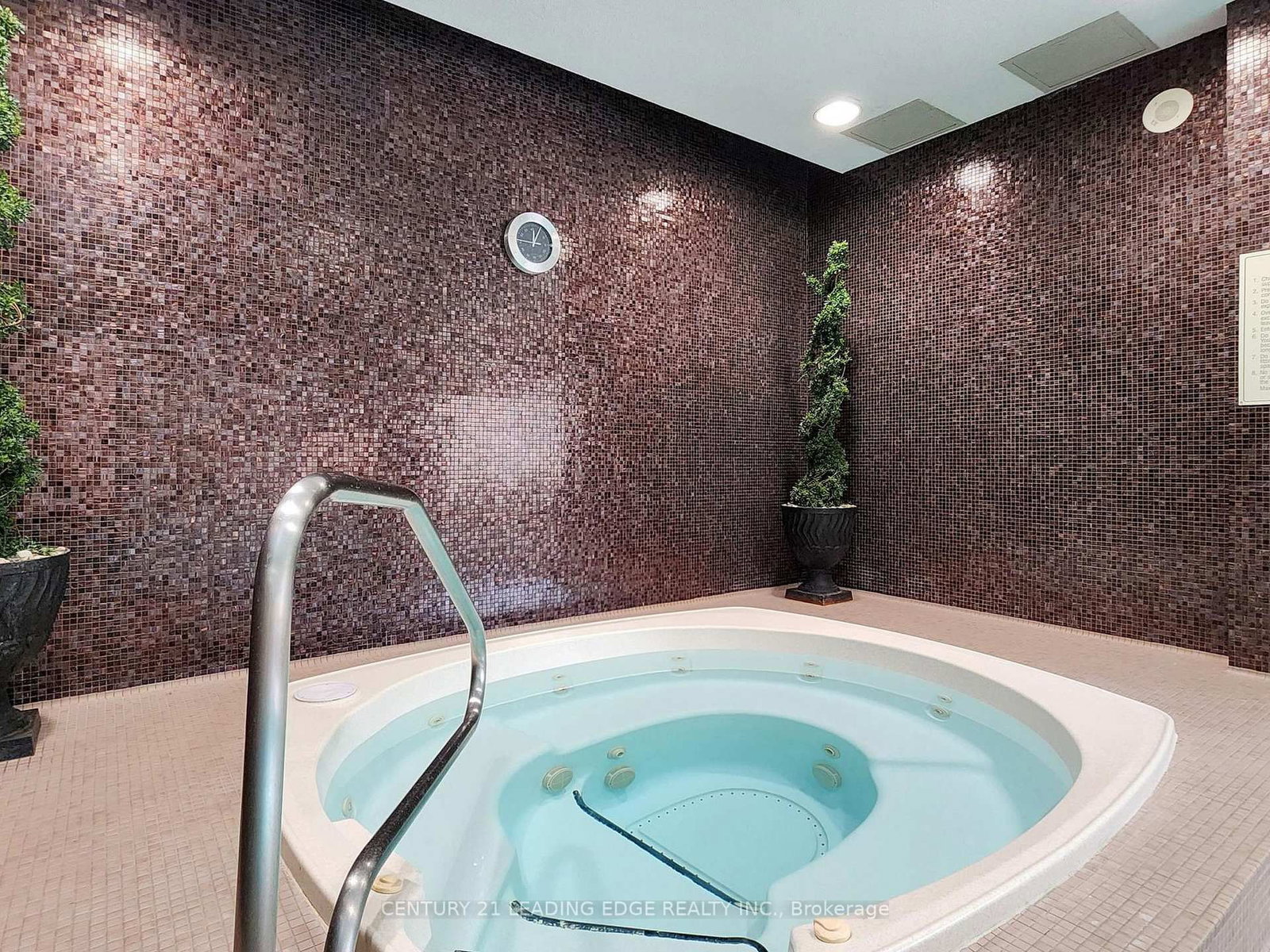 18 Kenaston Garden • #1601 • Toronto, ON photo 35