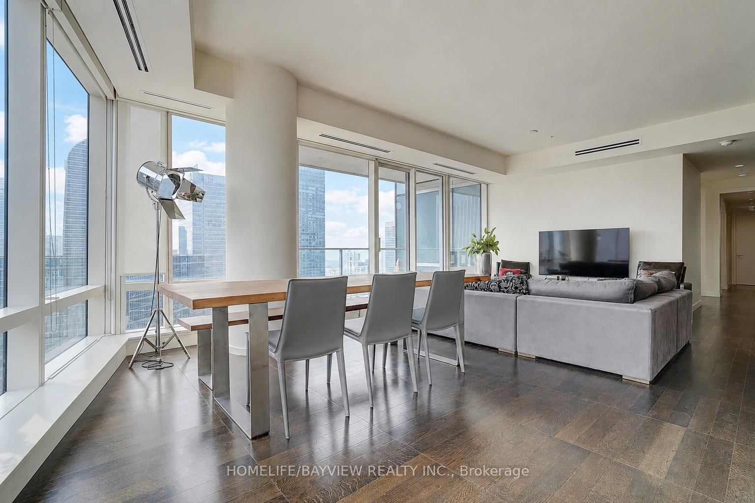 180 University Avenue • #3509 • Toronto, ON photo 3