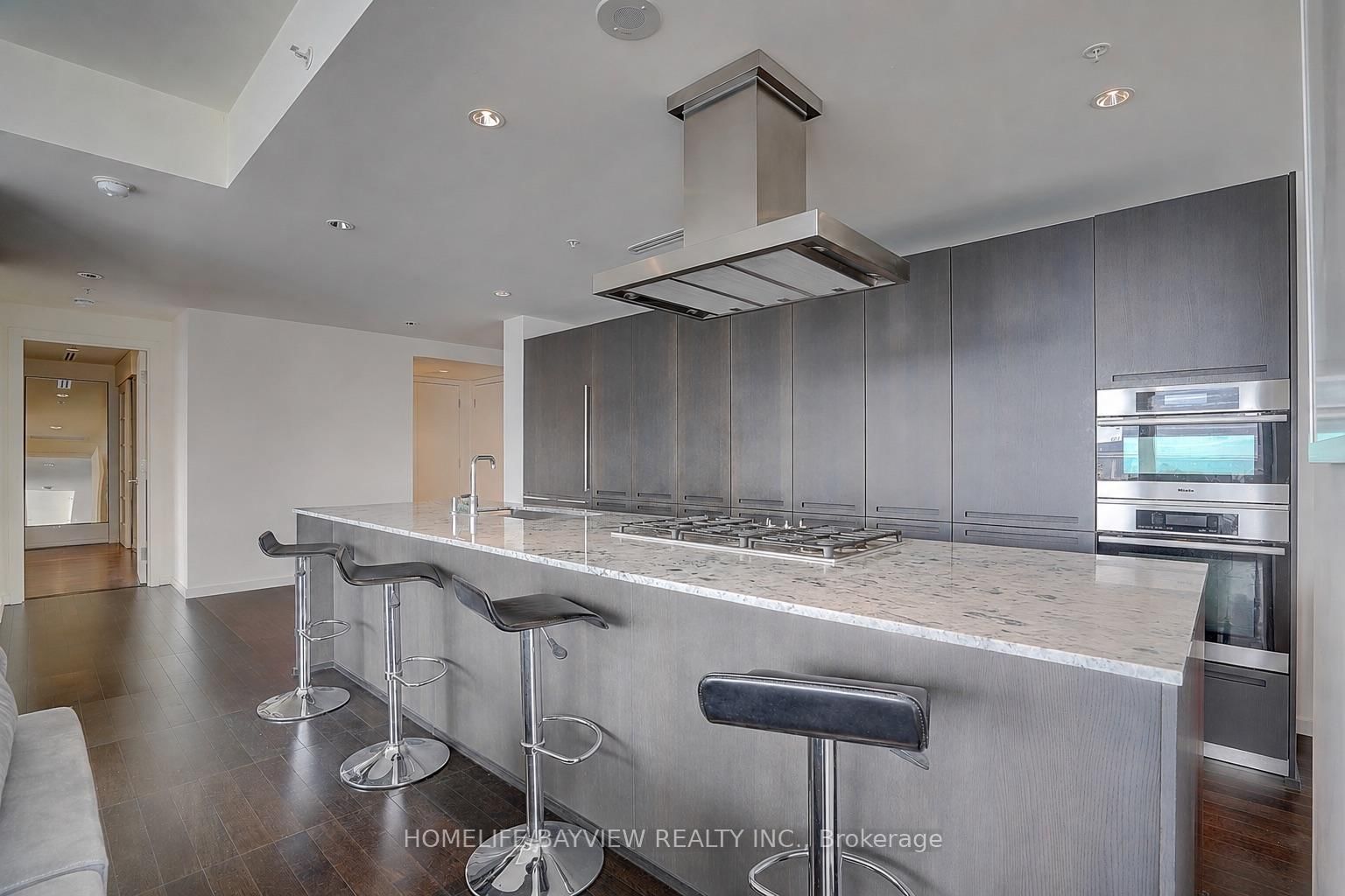 180 University Avenue • #3509 • Toronto, ON photo 6