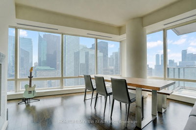 180 University Avenue • #3509 • Toronto, ON photo 7