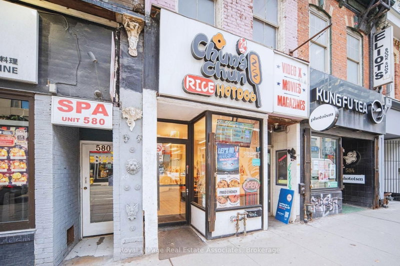582 Yonge St photo 1