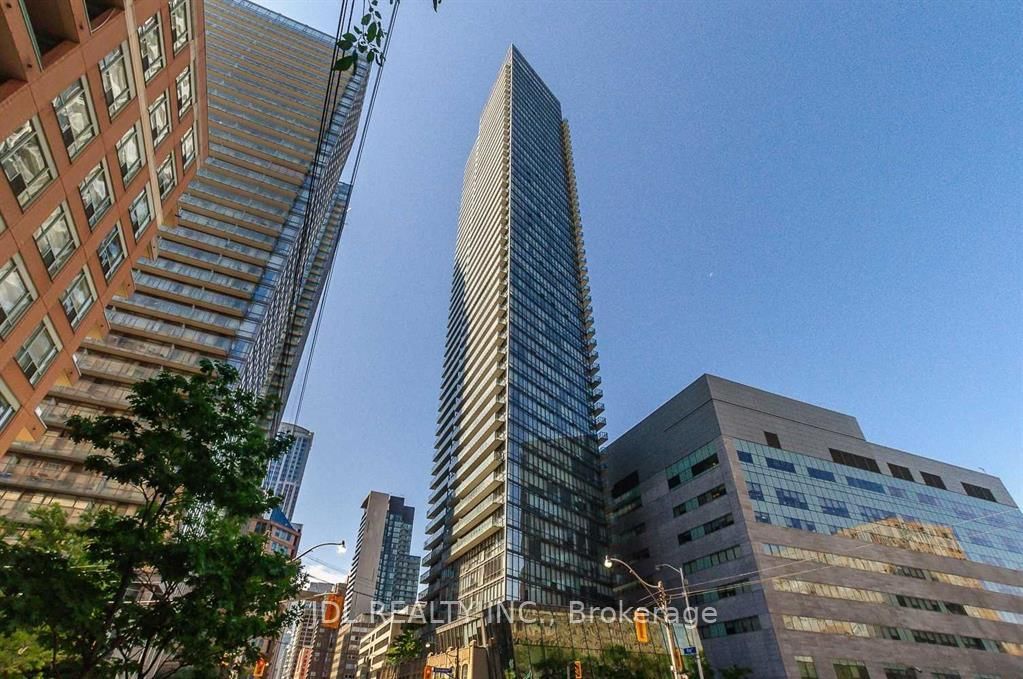 1605-832 Bay St Street, Toronto, ON