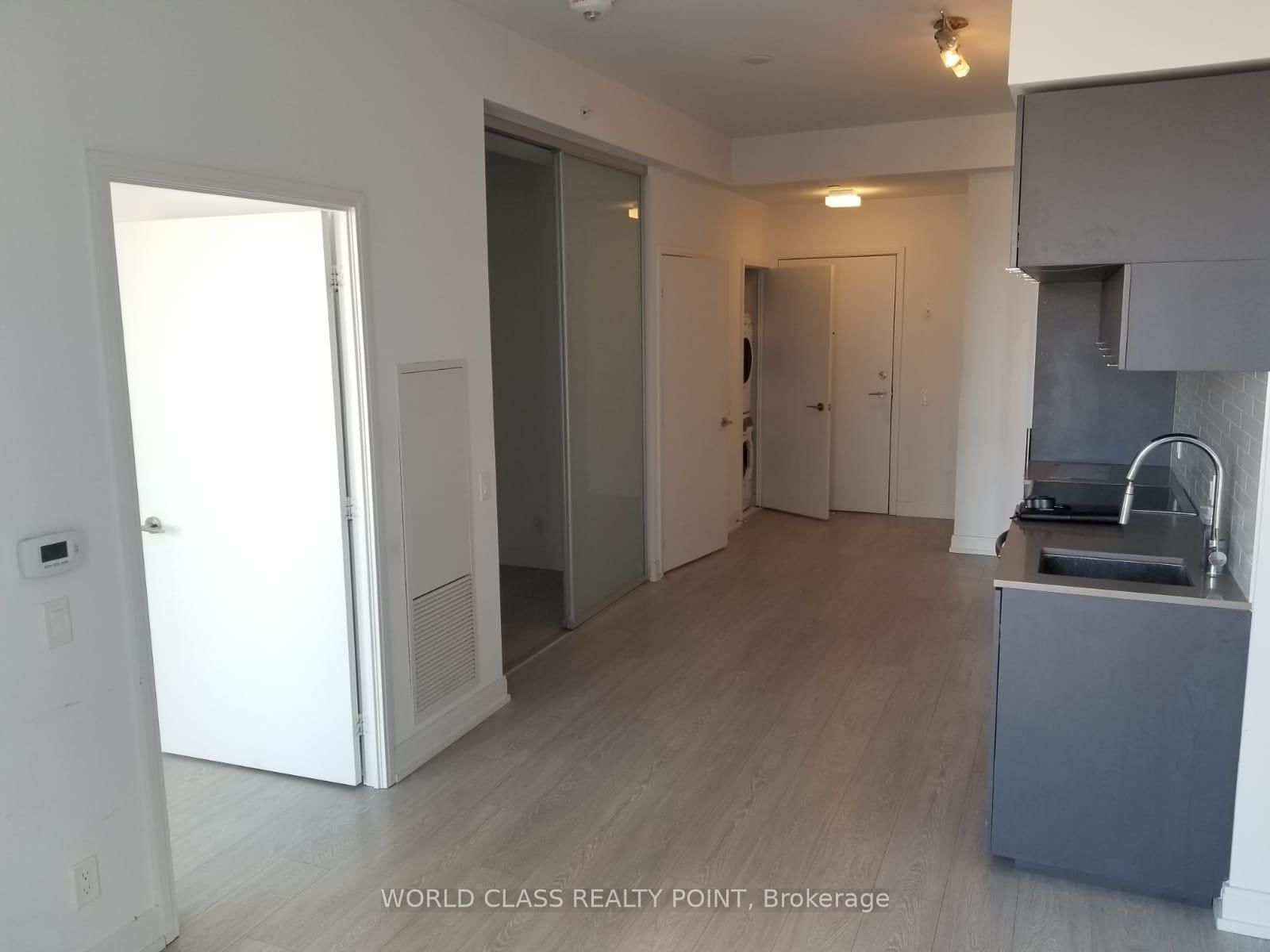 181 E Dundas Street • #4702 • Toronto, ON photo 9