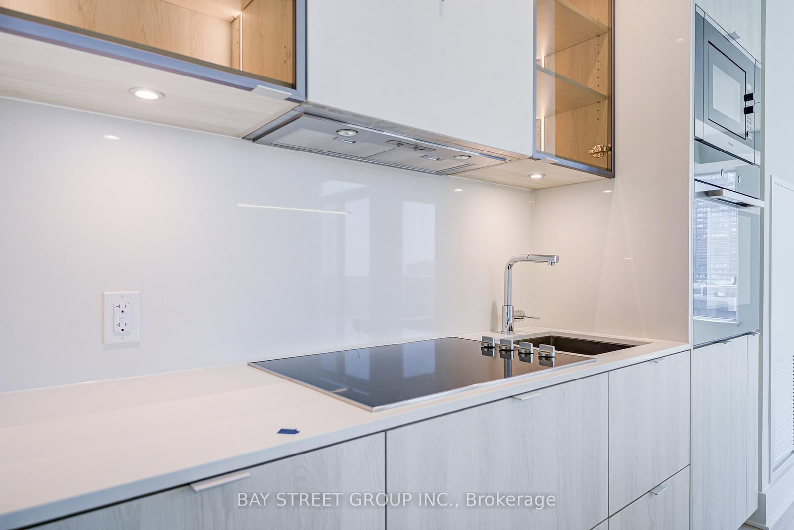 11 Yorkville Avenue • #2312 • Toronto, ON photo 19