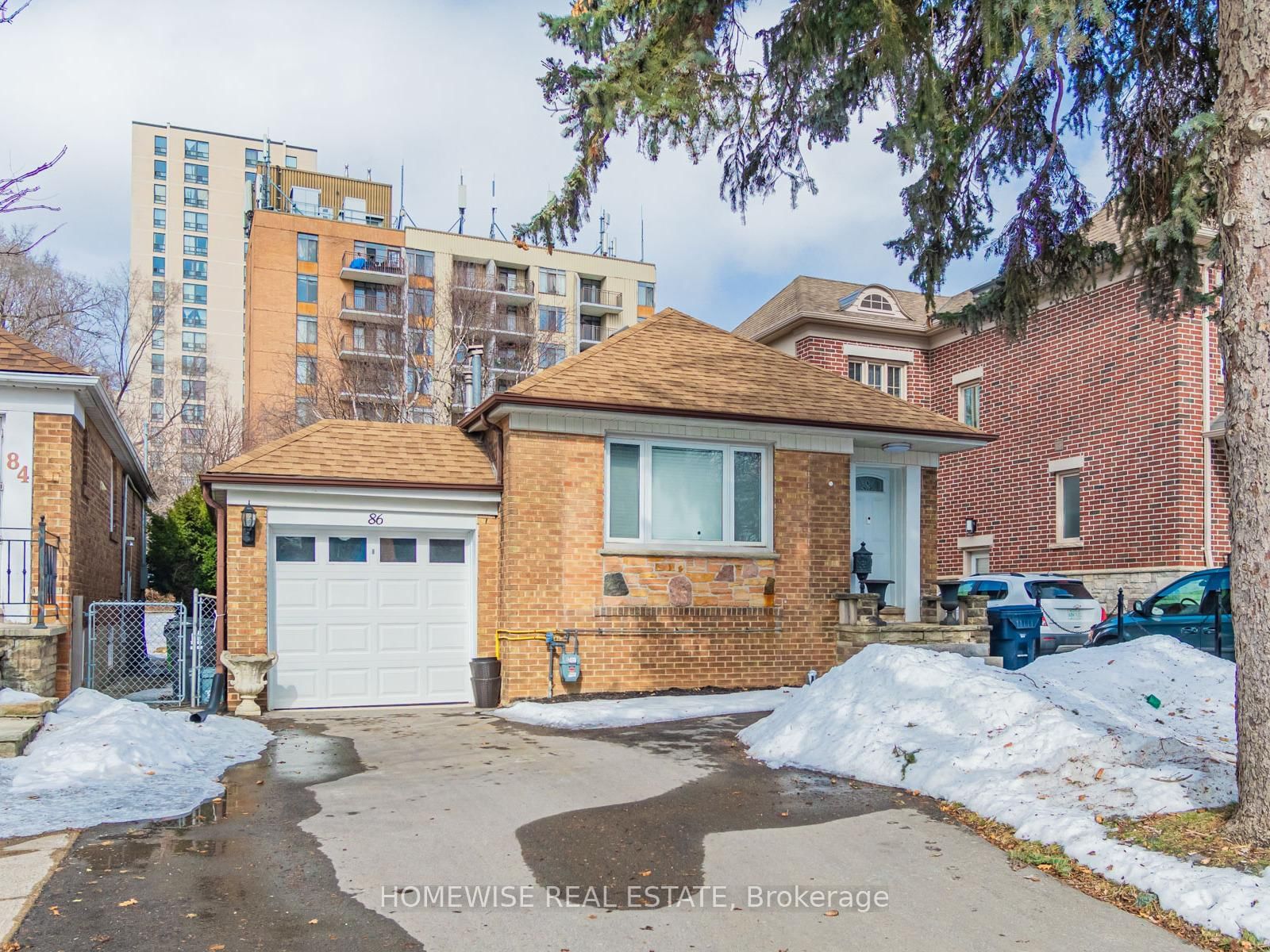86 Fairleigh Crescent, Toronto, ON