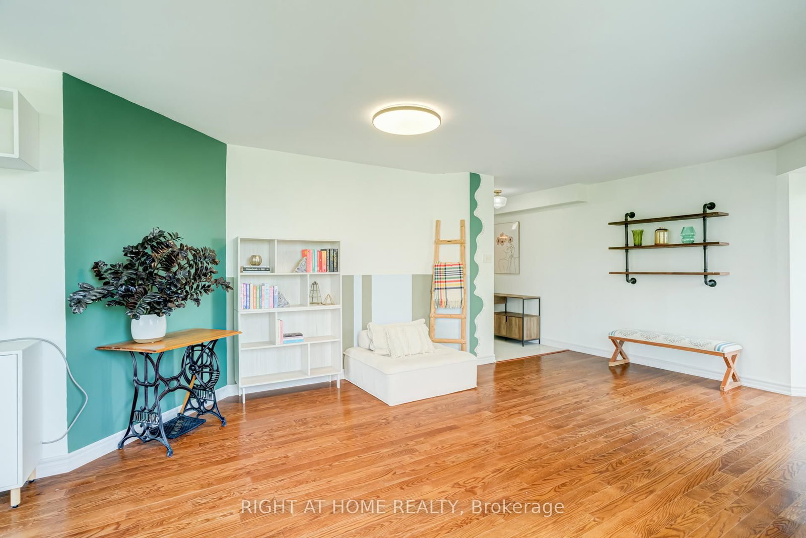 1101 Steeles Avenue W • #411 • Toronto, ON photo 17