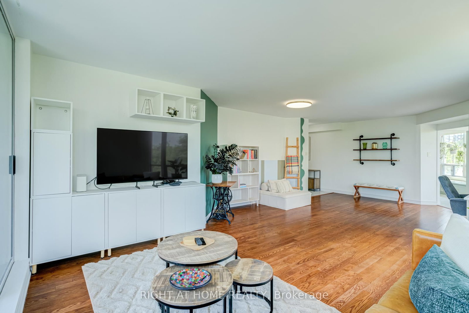 1101 Steeles Avenue W • #411 • Toronto, ON photo 19