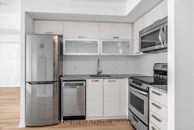 68 Abell Street • #528 • Toronto, ON