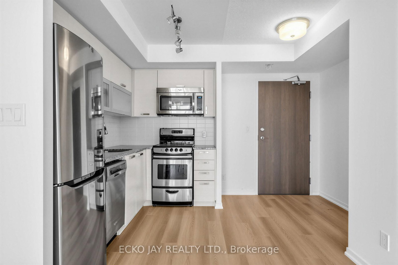 68 Abell Street • #528 • Toronto, ON photo 9
