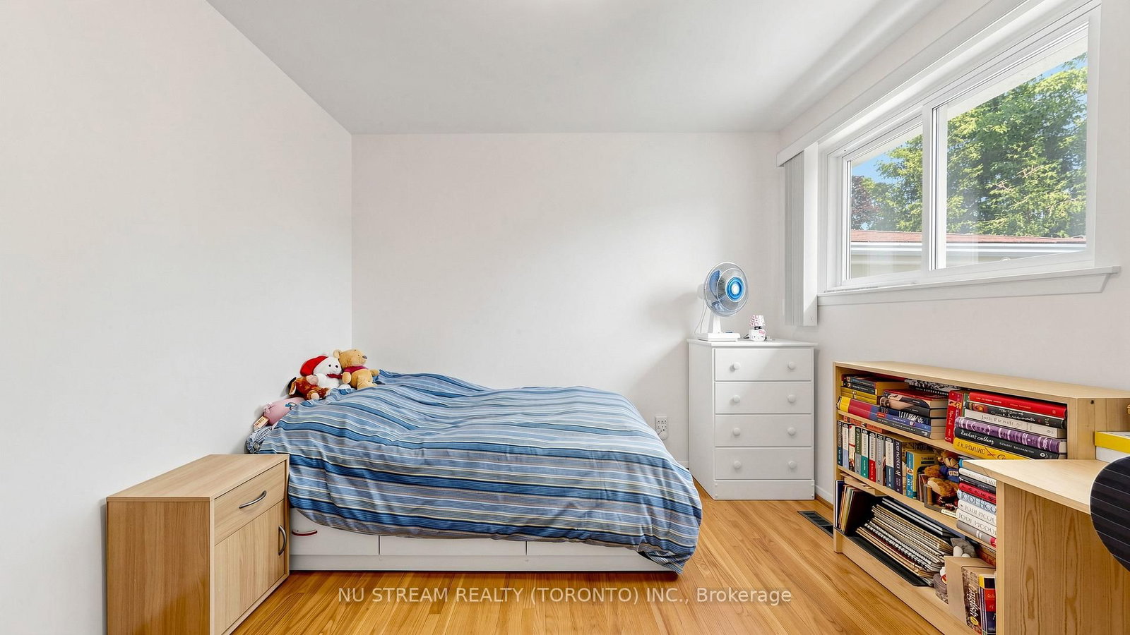 86 Brian Drive • Toronto, ON photo 18