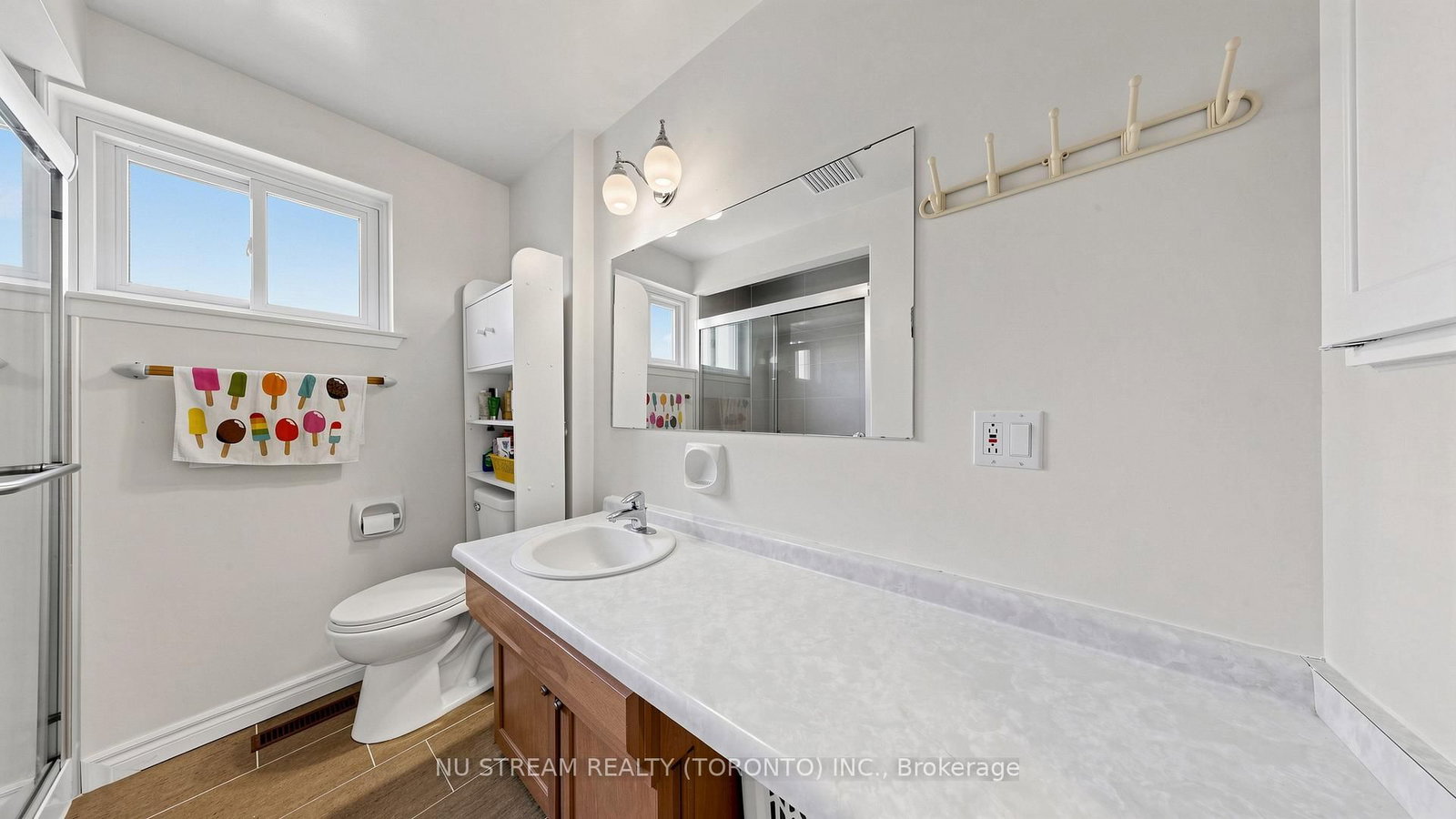 86 Brian Drive • Toronto, ON photo 20