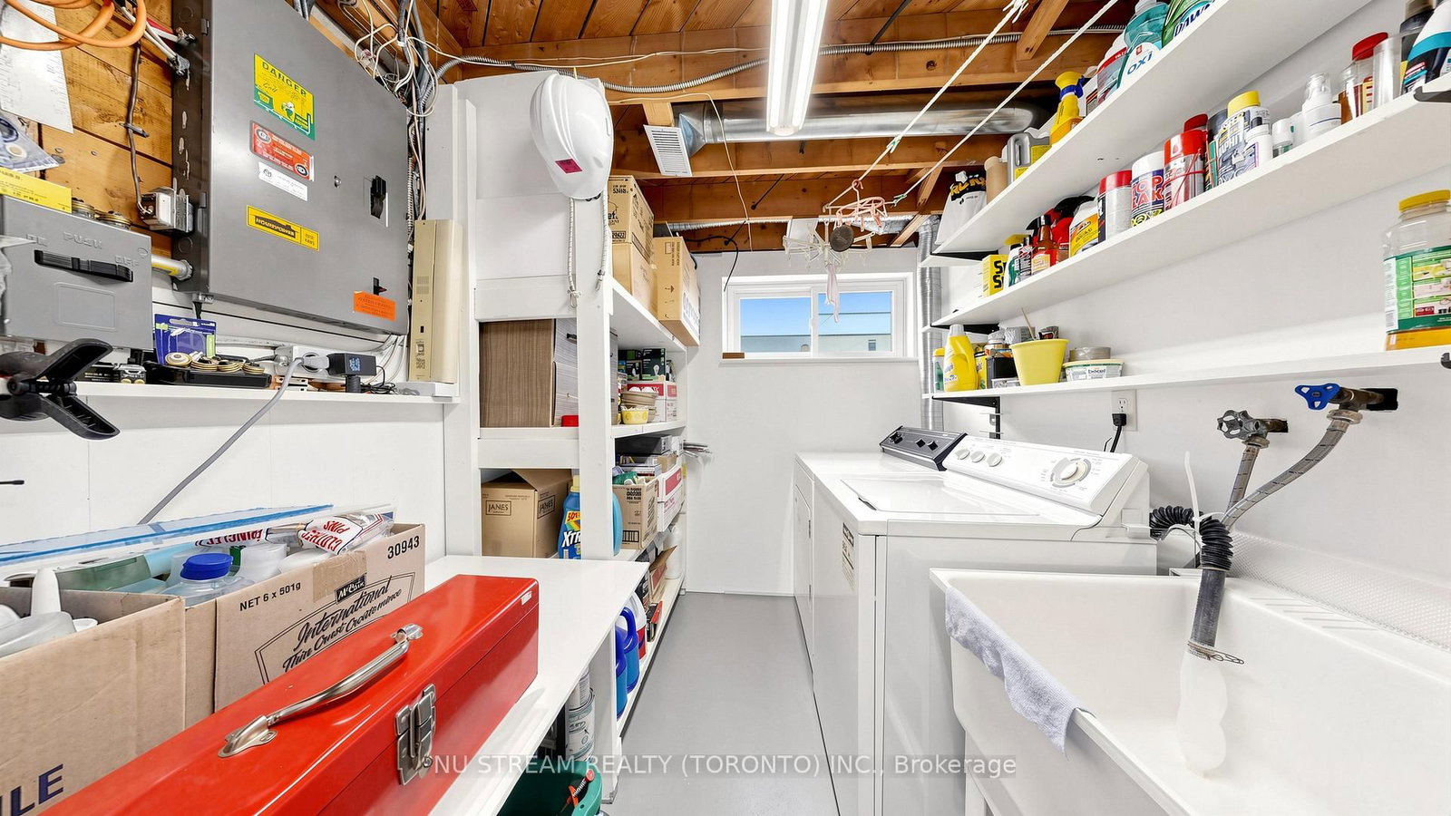 86 Brian Drive • Toronto, ON photo 32