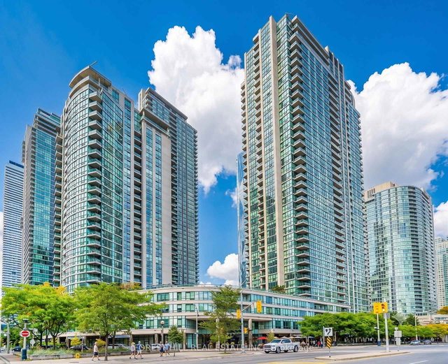 604 - 16 Yonge Street