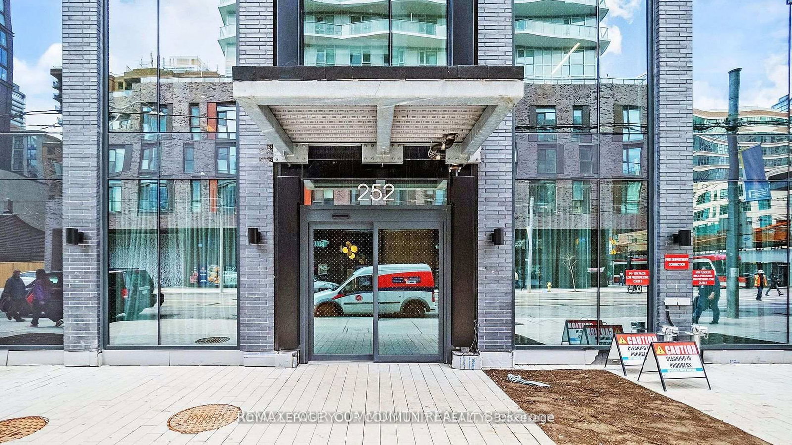 3812-252 Church Street, Toronto, ON, photo 2