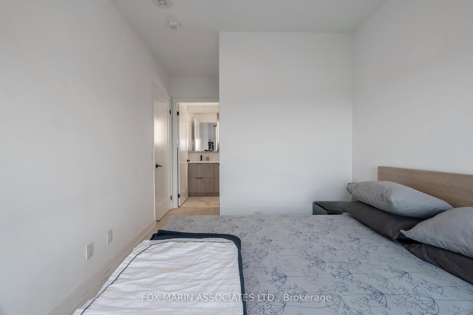 5 Defries Street • #1104 • Toronto, ON photo 13