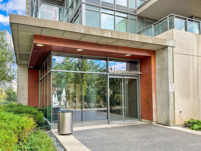 2005 - 11 Brunel Court