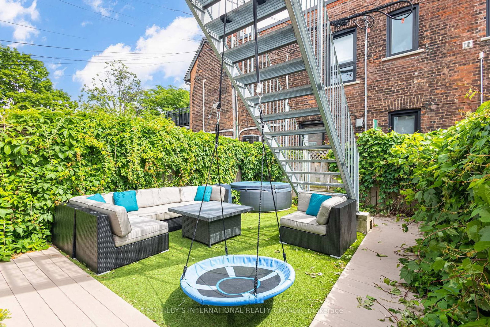 1213 College Street • Toronto, ON photo 44
