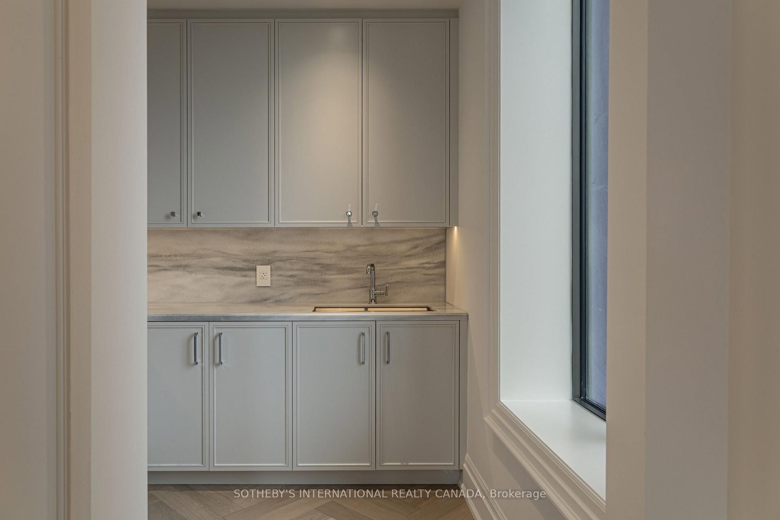 89 Avenue Road • #1102 • Toronto, ON photo 19