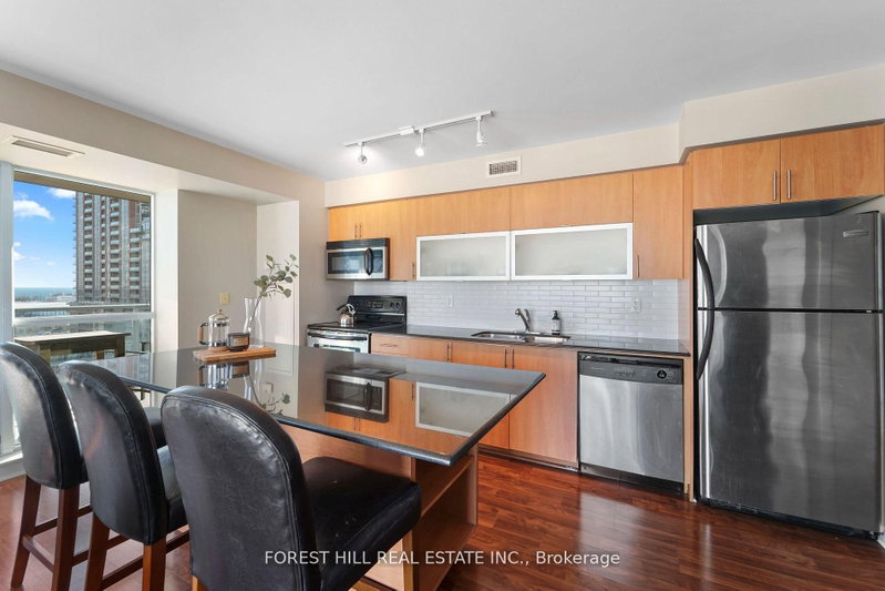 1011 - 80 Western Battery Road