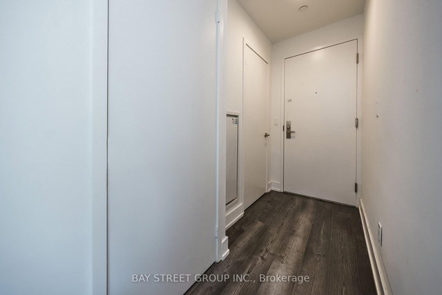 809 - 75 St Nicholas Street