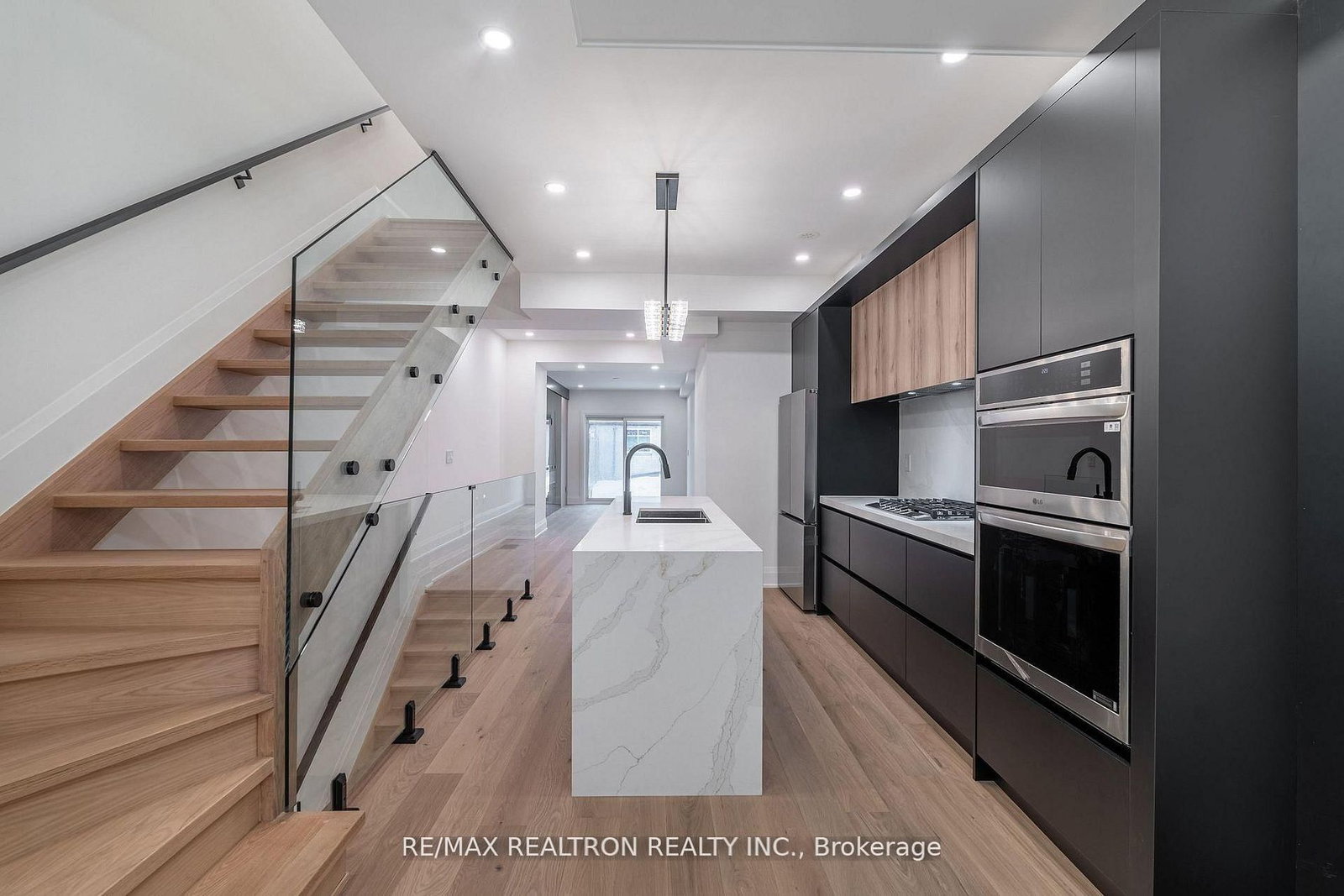 283 Euclid Avenue • Toronto, ON photo 10