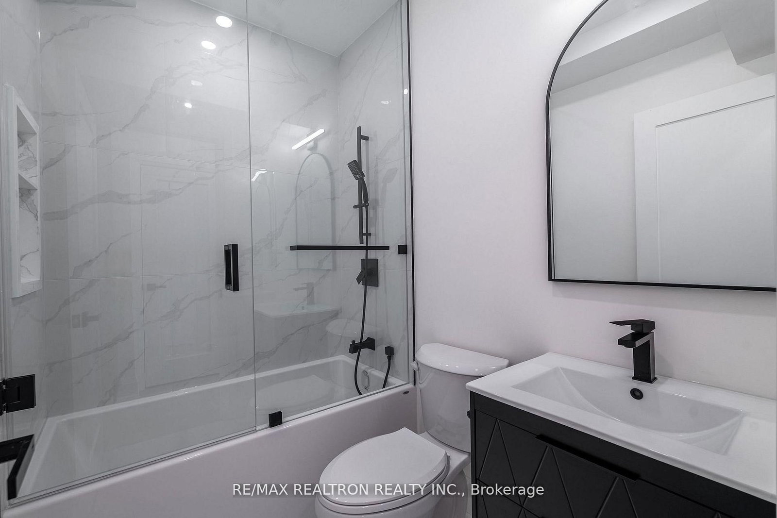 283 Euclid Avenue • Toronto, ON photo 36