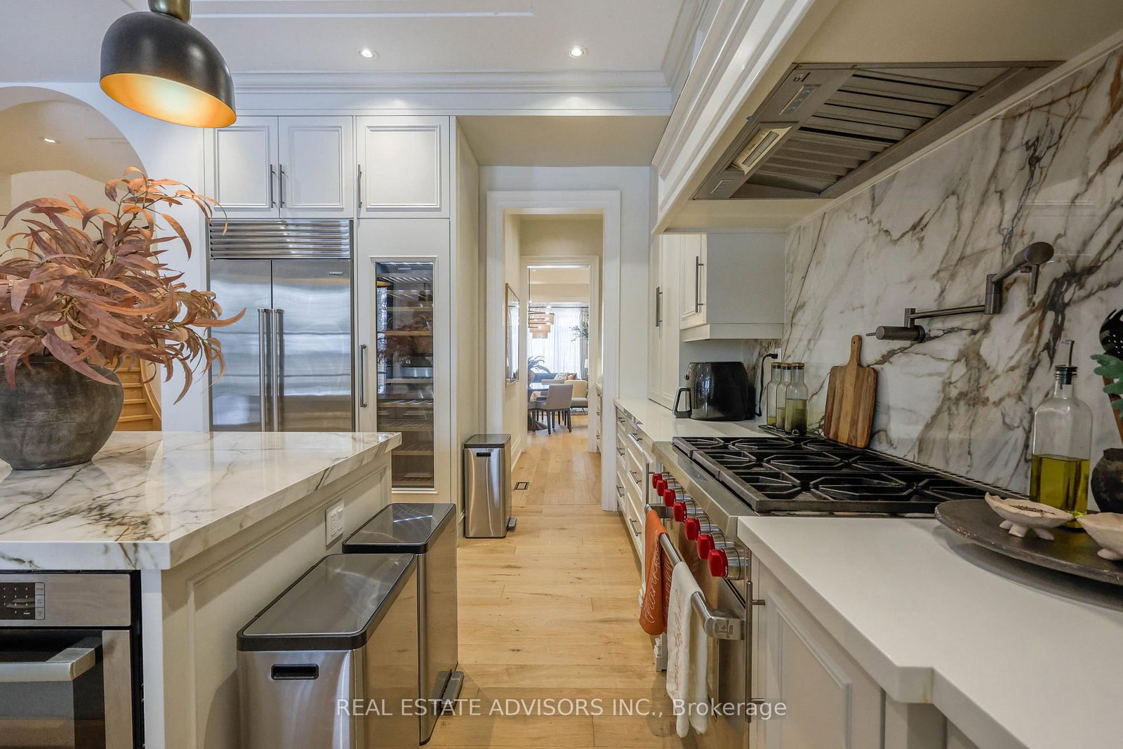 20 Arrowstook Road • Toronto, ON photo 12