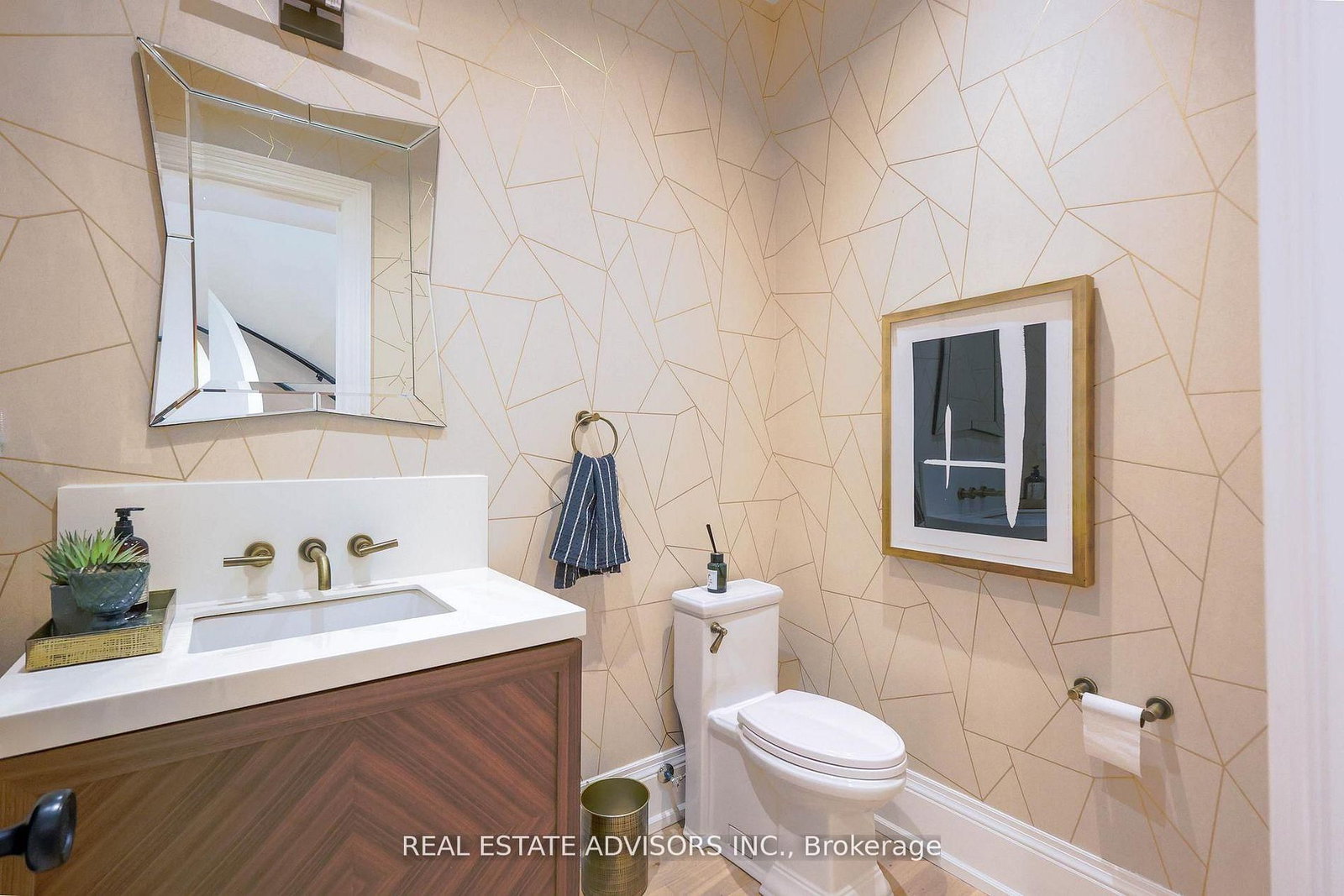 20 Arrowstook Road • Toronto, ON photo 38