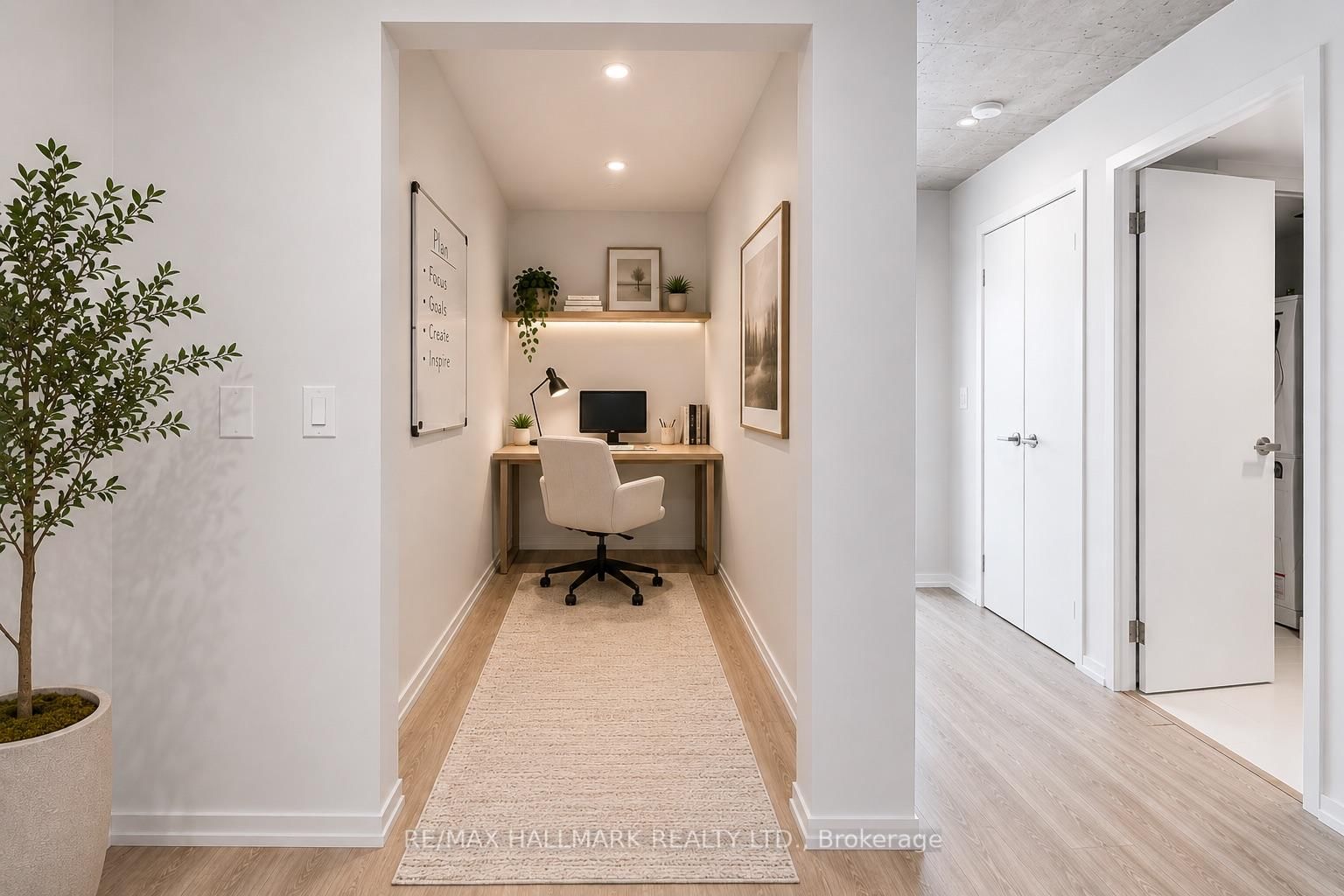 707-5 Soudan Avenue, Toronto, ON, photo 3