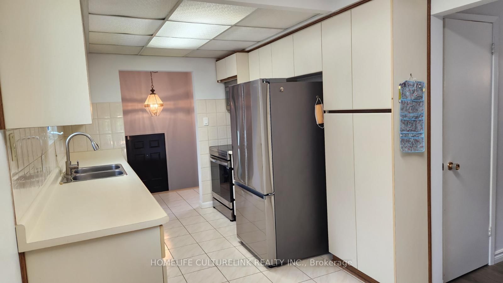 79 Yatesbury Road • Toronto, ON photo 27