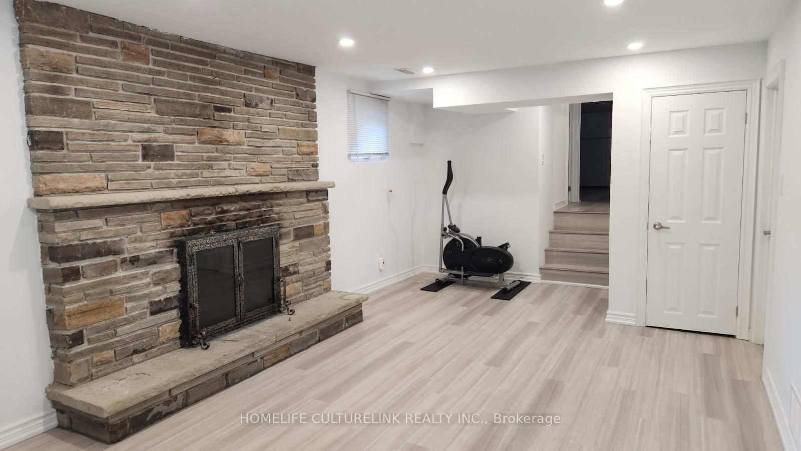 79 Yatesbury Road • Toronto, ON photo 6