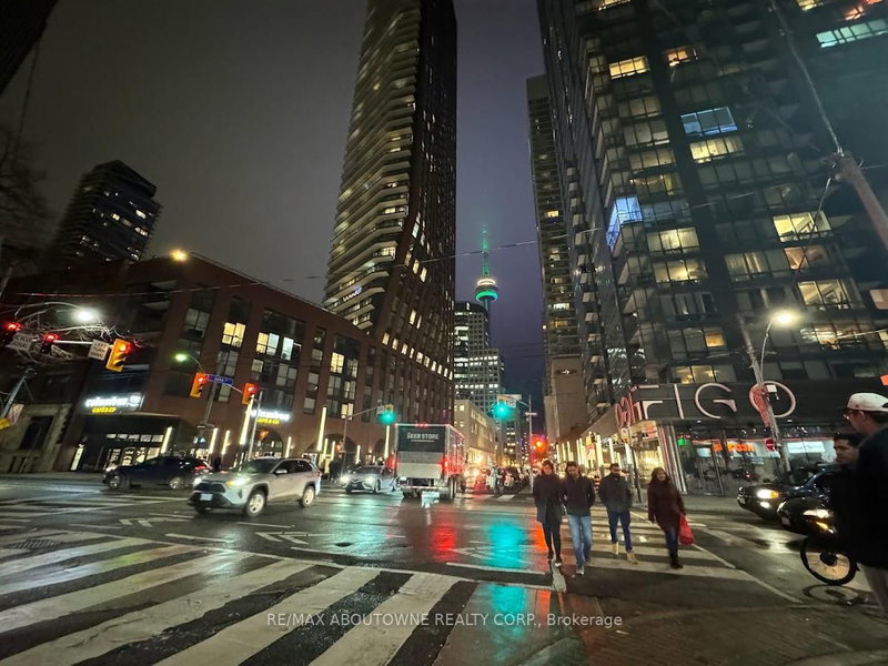 home for lease on 217-295 Adelaide Street W