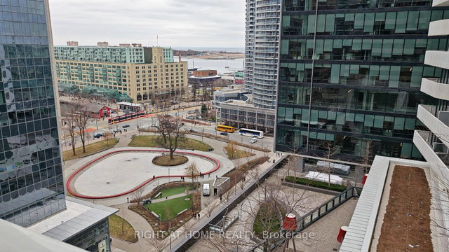 1401 - 88 Harbour Street