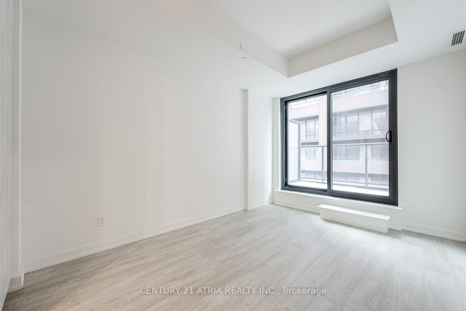 35 Parliament Street • #816 • Toronto, ON photo 10