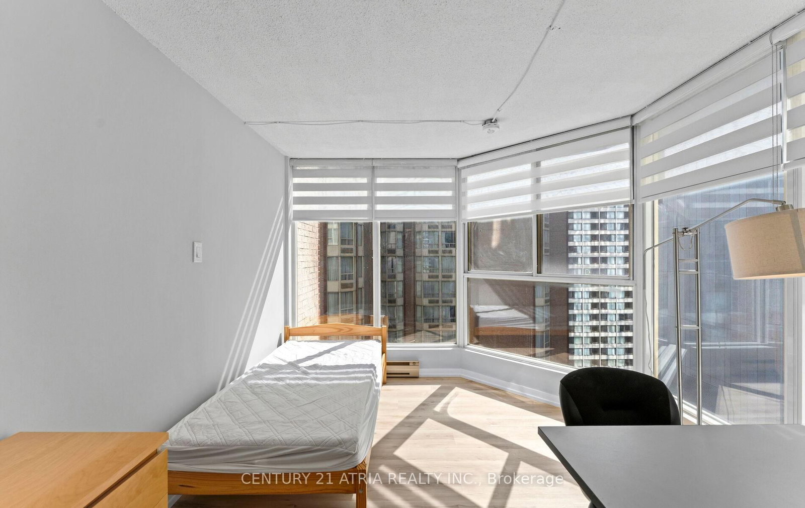 55 Centre Avenue • #1402 • Toronto, ON photo 18