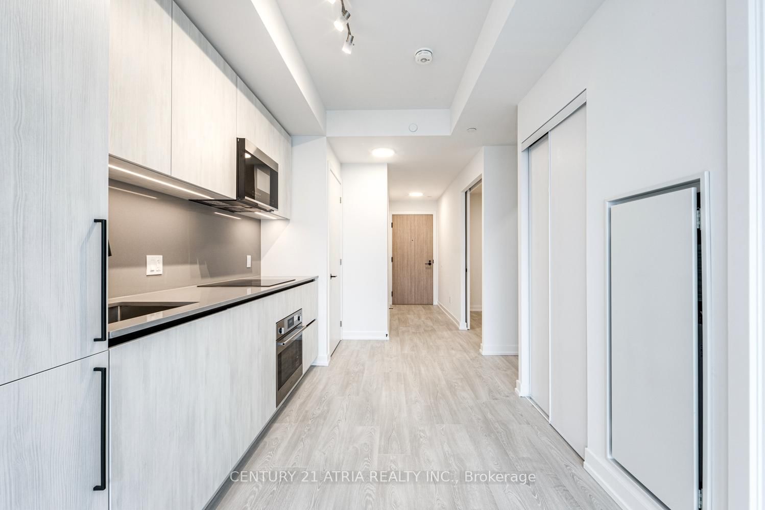 35 Parliament Street • #1906 • Toronto, ON photo 8