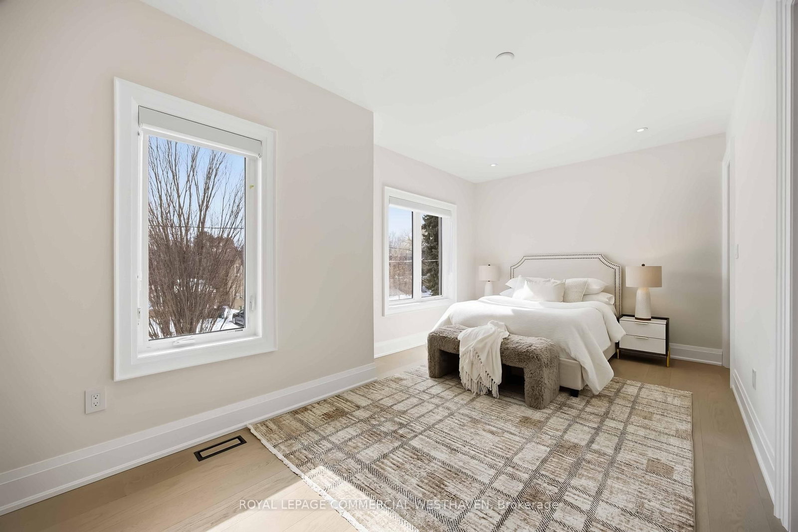 98 Charleswood Drive • Toronto, ON photo 13