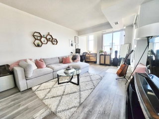 1106 - 75 East Liberty Street