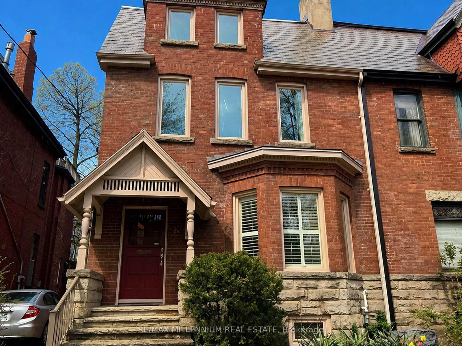 Basement-180 Cottingham Street, Toronto, ON