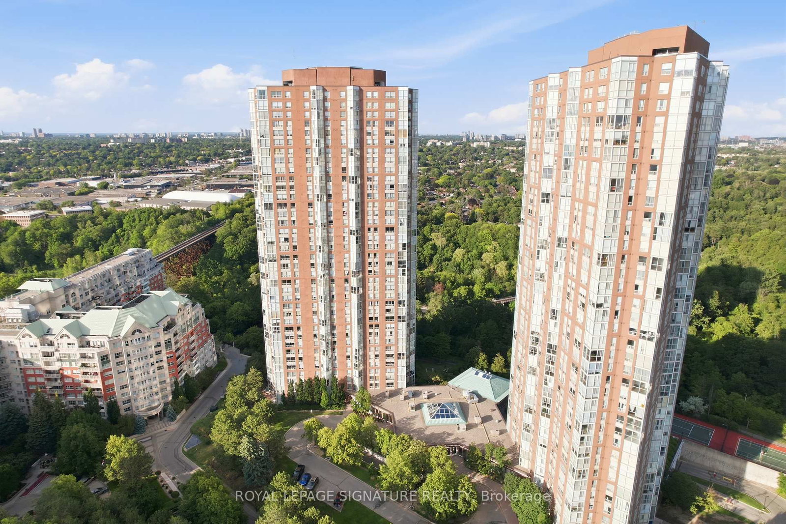 Property at 7 Concorde