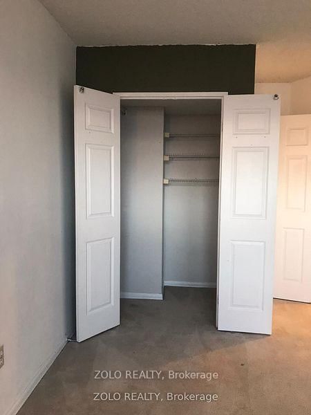 Primary Room in 1402 - 15 Mcmurrich Street