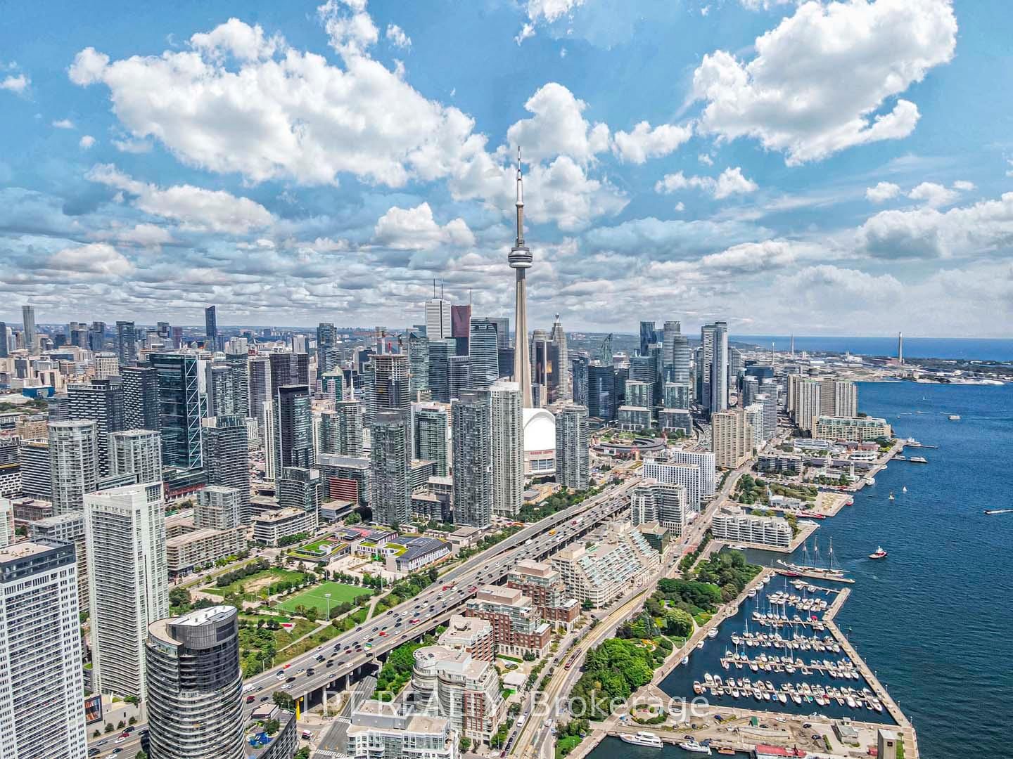 217-215 Fort York Boulevard, Toronto, ON, photo 3