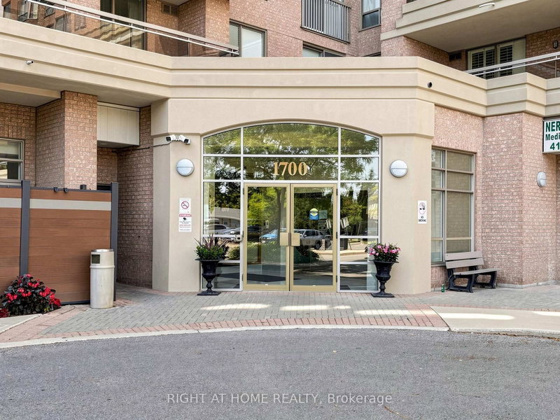 1119 - 1700 Eglinton Avenue E