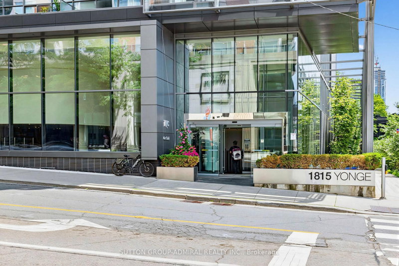 1102 - 1815 Yonge Street