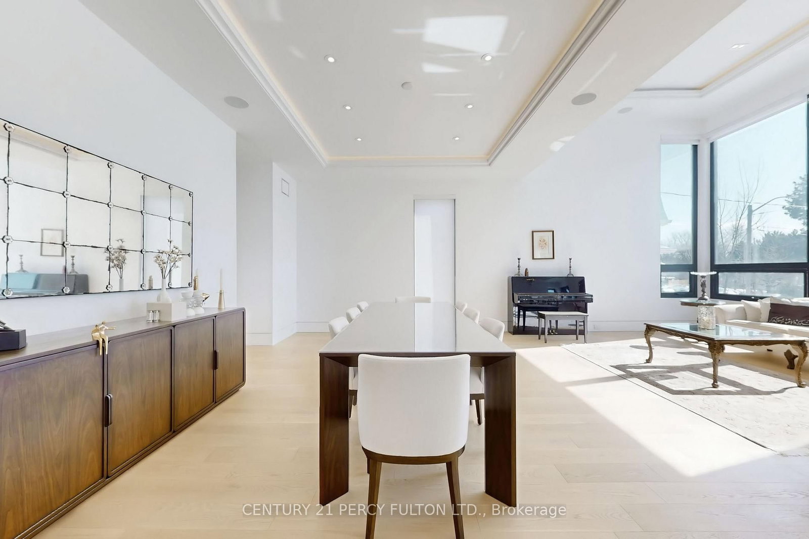 128 Anndale Drive • Toronto, ON photo 16