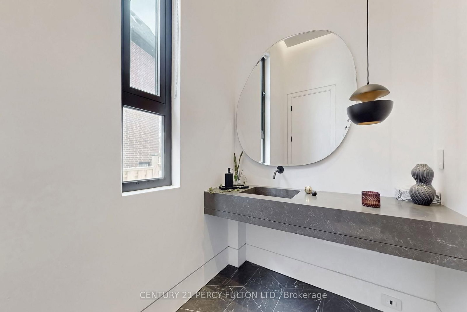128 Anndale Drive • Toronto, ON photo 26