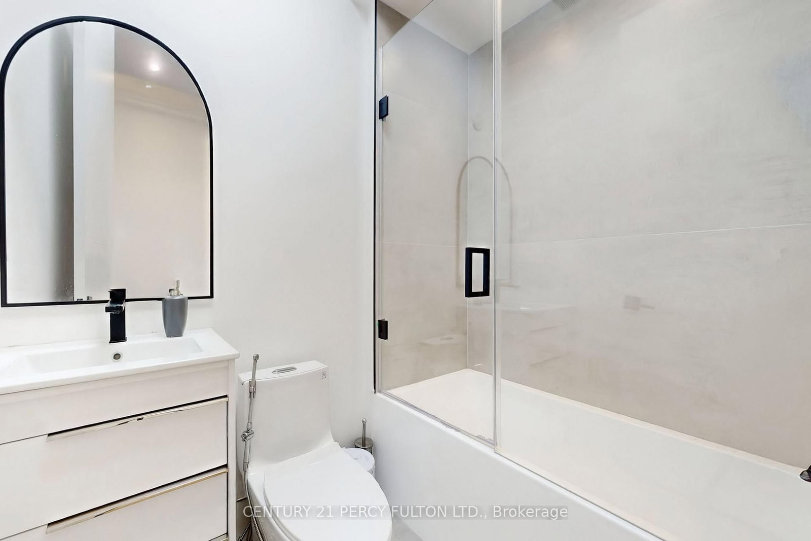 128 Anndale Drive • Toronto, ON photo 42