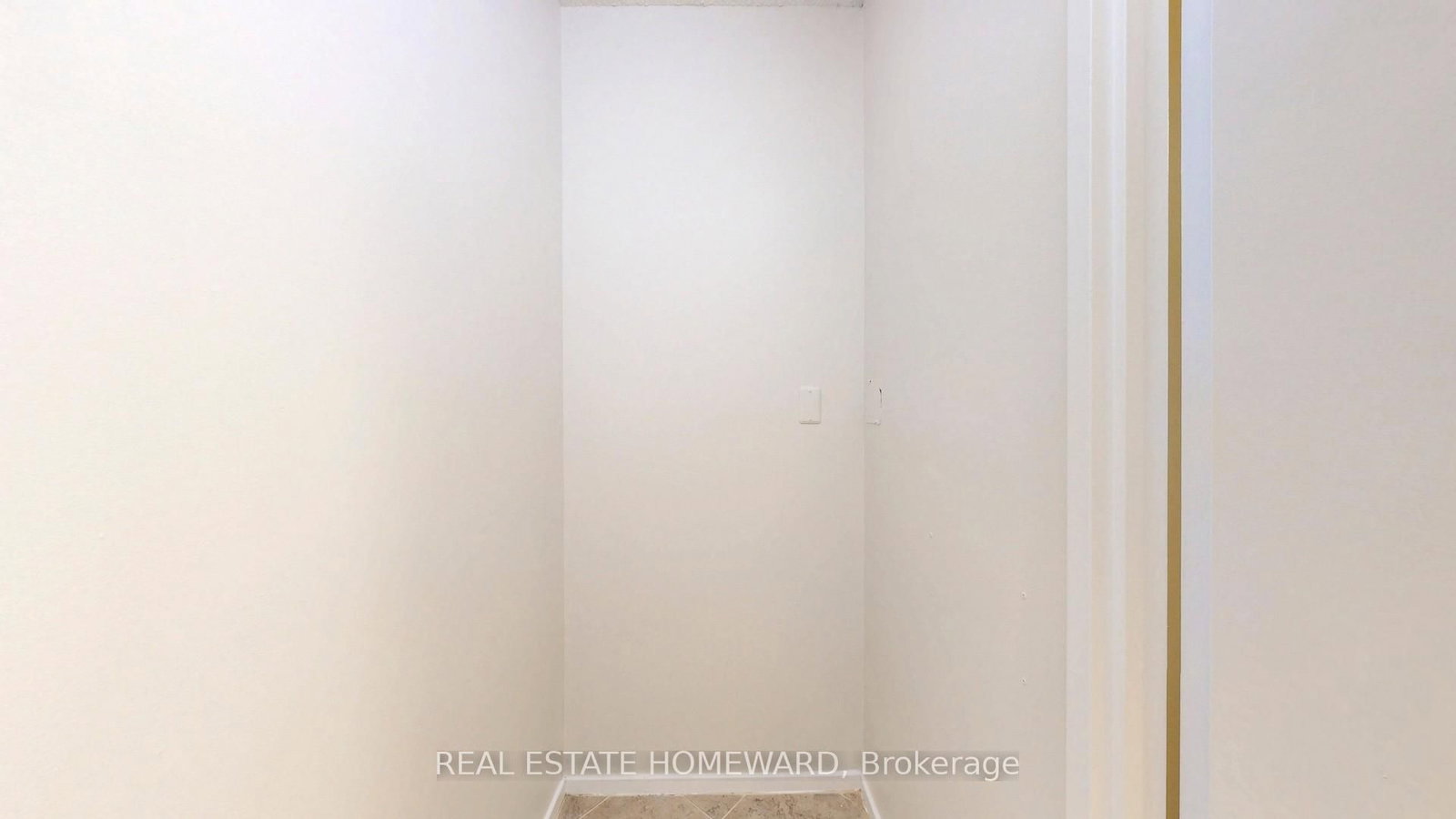 77 Maitland Place • #409 • Toronto, ON photo 8