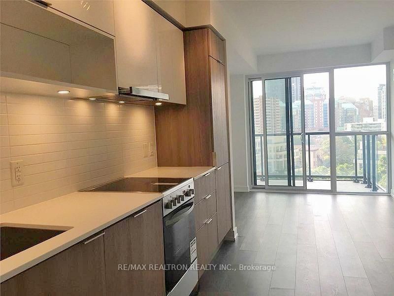 910-159 Wellesley Street, Toronto, ON, photo 4